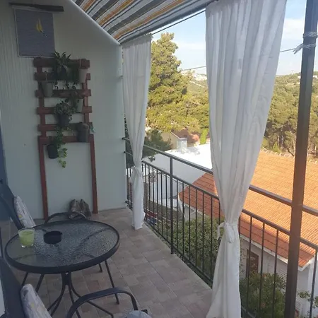 Apartman Pobuk Apartment Primosten Exterior photo