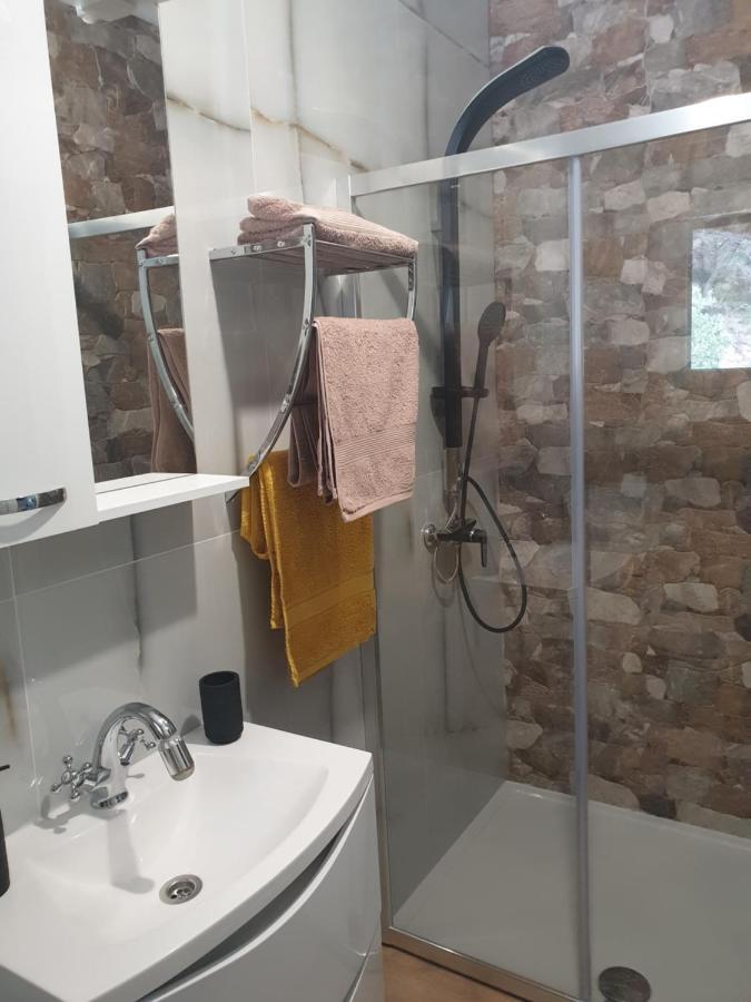 Apartman Pobuk * Primosten